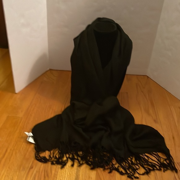 black pashmina. Long, wide, soft,multifunctional, versátil - Picture 17 of 17